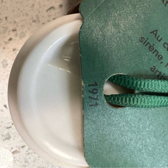 STARBUCKS 2016 Through the Years Ceramic 2.5 ornaments |1971,1987, 1992, 2011 - Picture 12 of 15